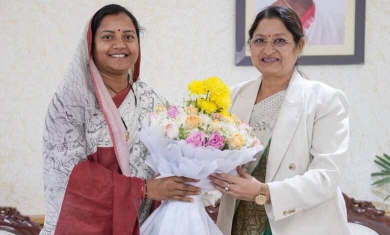 छत्तीसगढ़ मना रहा ‘महतारी गौरव वर्ष’: मंत्री श्रीमती लक्ष्मी राजवाड़े ने केन्द्रीय मंत्री श्रीमती अन्नपूर्णा देवी को दी जानकारी….