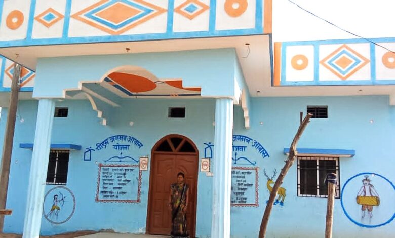 प्रधानमंत्री आवास योजना के क्रियान्वयन में महासमुंद जिला राज्य में दूसरे स्थान पर, 10 माह में जिले में कुल 27 हजार 441 आवासों का निर्माण पूर्ण….