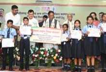 जगदलपुर के श्रमिक की बेटी डिंपल कश्यप अब संस्कार सिटी स्कूल में संवार रही अपना भविष्य…. जगदलपुर के श्रमिक की बेटी डिंपल कश्यप अब संस्कार सिटी स्कूल में संवार रही अपना भविष्य….