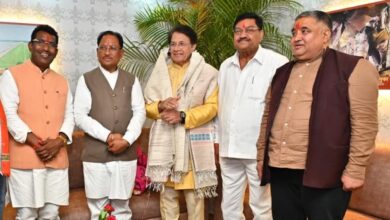 आस्था, संस्कृति और रामकथा से आलोकित हुआ राजिम कुंभ कल्प 2026: प्रख्यात कलाकार अरुण गोविल ने दी “सुनो श्री राम कहानी” की भावपूर्ण प्रस्तुति, मुख्यमंत्री से की आत्मीय भेंट…. आस्था, संस्कृति और रामकथा से आलोकित हुआ राजिम कुंभ कल्प 2026: प्रख्यात कलाकार अरुण गोविल ने दी “सुनो श्री राम कहानी” की भावपूर्ण प्रस्तुति, मुख्यमंत्री से की आत्मीय भेंट….