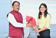 सुप्रिया से प्रेरणा लेकर युवाओं को अपने लक्ष्य की दिशा में आगे बढ़ना चाहिए: मुख्यमंत्री विष्णुदेव साय…. सुप्रिया से प्रेरणा लेकर युवाओं को अपने लक्ष्य की दिशा में आगे बढ़ना चाहिए: मुख्यमंत्री विष्णुदेव साय….