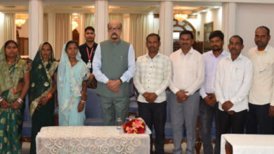 राज्यपाल के गोद ग्राम पंचायत बिजली के ग्रामीणों ने किया लोकभवन का भ्रमण…. राज्यपाल के गोद ग्राम पंचायत बिजली के ग्रामीणों ने किया लोकभवन का भ्रमण….