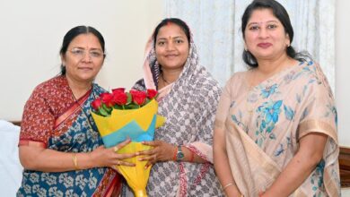 केंद्रीय महिला एवं बाल विकास राज्यमंत्री श्रीमती सावित्री ठाकुर से मंत्री श्रीमती लक्ष्मी राजवाड़े ने की सौजन्य भेंट…. केंद्रीय महिला एवं बाल विकास राज्यमंत्री श्रीमती सावित्री ठाकुर से मंत्री श्रीमती लक्ष्मी राजवाड़े ने की सौजन्य भेंट….