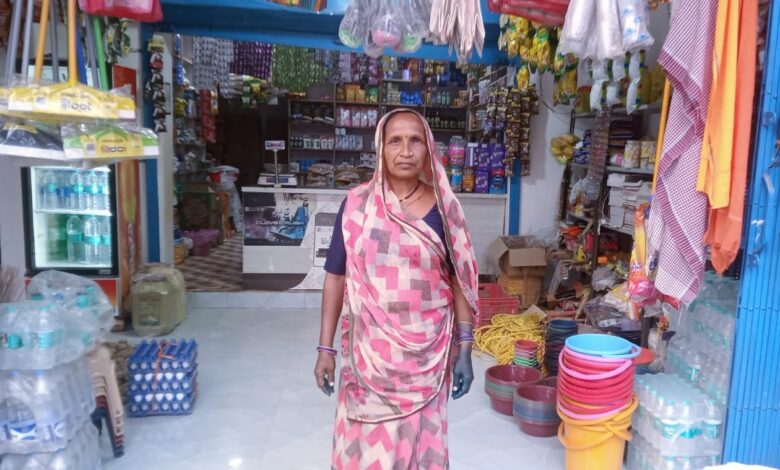 आत्मविश्वास, संघर्ष और आत्मनिर्भरता की मिसाल बनीं अल्पना सिंह….. आत्मविश्वास, संघर्ष और आत्मनिर्भरता की मिसाल बनीं अल्पना सिंह…..