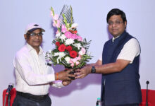 जनसंपर्क विभाग के अपर संचालक जे.एल. दरियो को सेवानिवृत्ति पर दी गई गरिमामय विदाई…. जनसंपर्क विभाग के अपर संचालक जे.एल. दरियो को सेवानिवृत्ति पर दी गई गरिमामय विदाई….