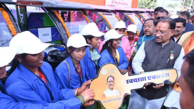 समूह की चार स्वच्छता सखियों ने बदल दी ग्राम पंचायत की तस्वीर: ग्राम पंचायत बुड़ार में स्वच्छता की अलख जगाकर बनीं प्रेरणा स्रोत…