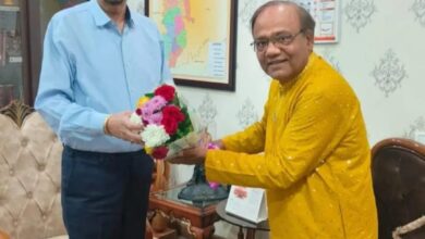 कुलपति प्रो. मनोज दयाल ने राज्यपाल रमेन डेका से की सौजन्य भेंट: पत्रकारिता विश्वविद्यालय के विकास पर चर्चा…..