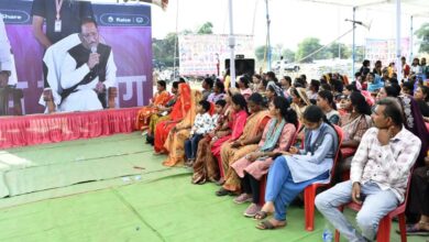 अंतर्राष्ट्रीय महिला दिवस पर ग्राम छतौना में वृहद महतारी वंदन सम्मेलन आयोजित, मुख्यमंत्री साय वर्चुअल माध्यम से हुए शामिल, महिलाओं के खातों में किया 684 करोड़ रूपए का किया अंतरित, दी बधाई….. अंतर्राष्ट्रीय महिला दिवस पर ग्राम छतौना में वृहद महतारी वंदन सम्मेलन आयोजित, मुख्यमंत्री साय वर्चुअल माध्यम से हुए शामिल, महिलाओं के खातों में किया 684 करोड़ रूपए का किया अंतरित, दी बधाई…..