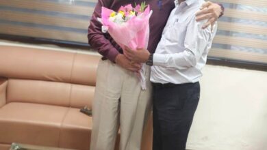 राज्य नीति आयोग के उपाध्यक्ष गणेश शंकर मिश्रा से मुख्यमंत्री के सलाहकार डॉ. धीरेंद्र तिवारी की सौजन्य भेंट….