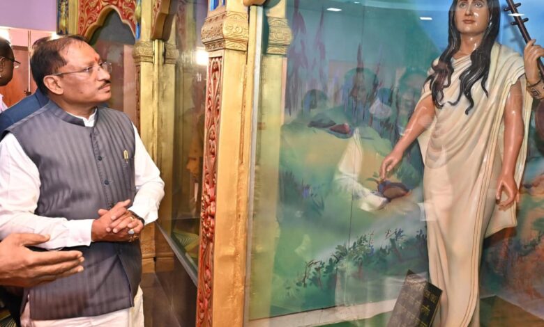 महापुरुषों के जीवन और विचारों से प्रेरणा लेकर आगे बढ़ेगी नई पीढ़ी : मुख्यमंत्री विष्णु देव साय….