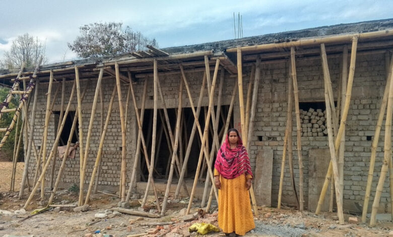 बिहान योजना से फुलकुंवर बनीं आत्मनिर्भर उद्यमी, सालाना कर रही एक से डेढ़ लाख की कमाई….