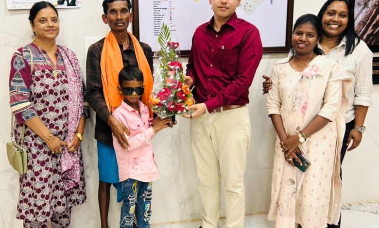 बस्तर के नन्हे ललित की आंखों में लौटी रोशनी: जिला अस्पताल में हुआ जन्मजात मोतियाबिंद का सफल ऑपरेशन…. बस्तर के नन्हे ललित की आंखों में लौटी रोशनी: जिला अस्पताल में हुआ जन्मजात मोतियाबिंद का सफल ऑपरेशन….