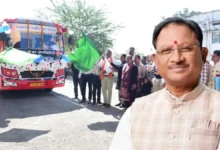 मुख्यमंत्री विष्णुदेव साय के नेतृत्व में शासन के द्वारा 10 बसें संचालित: सुकमा के सुदूर अंचलों में आवागमन हुआ आसान, जनप्रतिनिधियों ने मुख्यमंत्री ग्रामीण बस सेवा को हरी झंडी दिखाकर किया रवाना…..