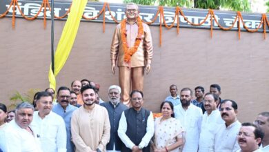 मुख्यमंत्री विष्णु देव साय ने अम्बिकापुर में भटगांव विधानसभा के पूर्व विधायक पंडित रविशंकर त्रिपाठी की प्रतिमा का किया अनावरण….