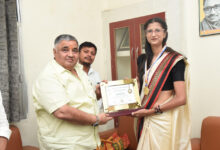 छत्तीसगढ़ की बेटी शिवानी सोनी ने रचा इतिहास, अंतर्राष्ट्रीय गोल्फ खिलाड़ी ‘इंटरनेशनल बुक ऑफ रिकॉर्ड्स’ से सम्मानित, मंत्री राजेश अग्रवाल ने की मुलाकात कर दी बधाई…