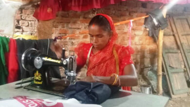 बिहान से बदली सविता की जिंदगी: मजदूरी से सिलाई सेंटर तक का सफर, स्व-सहायता समूह से जुड़कर बनीं आत्मनिर्भर, प्रतिमाह कमा रही 10 हजार से 40 हजार रूपए तक….
