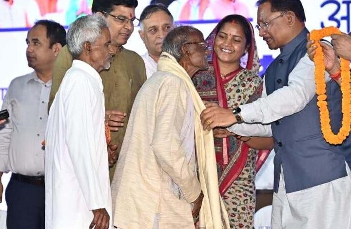 छत्तीसगढ़ में वरिष्ठ नागरिकों के लिए मजबूत सामाजिक सुरक्षा तंत्र, सम्मान, सुरक्षा और आत्मनिर्भरता की दिशा में प्रभावी पहल: मुख्यमंत्री विष्णु देव साय…..