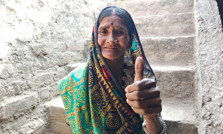 महतारी वंदन योजना से प्रदेश की महिलाओं को मिल रहा आर्थिक संबल…. महतारी वंदन योजना से प्रदेश की महिलाओं को मिल रहा आर्थिक संबल….