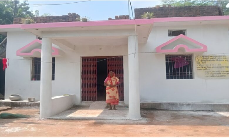 प्रधानमंत्री आवास योजना से जशपुर में बदली हजारों परिवारों की जिंदगी, पक्की छत के नीचे सुरक्षित और सम्मानजनक जीवन, विशेष पिछड़ी जनजातियों को भी मिला आशियाना…..