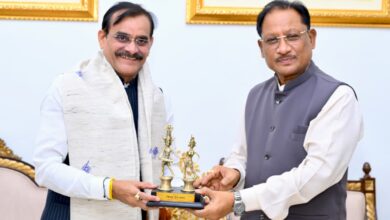 मुख्यमंत्री से सांसद विष्णु दत्त शर्मा ने की सौजन्य मुलाकात…..