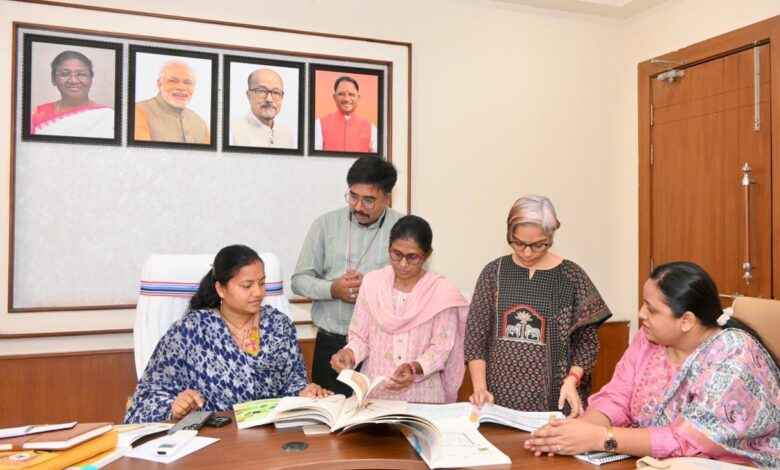 आंगनबाड़ी केवल पोषण नहीं, बल्कि संस्कार निर्माण की पाठशाला बने : मंत्री श्रीमती लक्ष्मी राजवाड़े…. आंगनबाड़ी केवल पोषण नहीं, बल्कि संस्कार निर्माण की पाठशाला बने : मंत्री श्रीमती लक्ष्मी राजवाड़े….