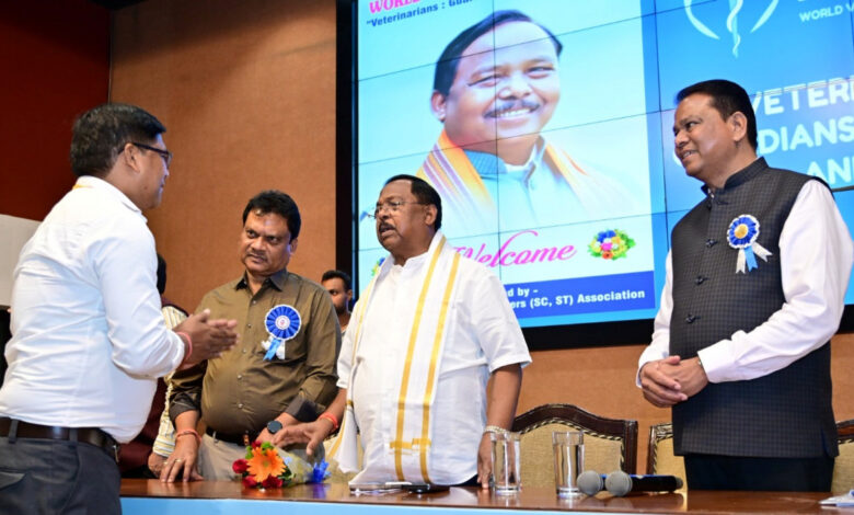 पशु चिकित्सा एवं पशुपालन विज्ञान में डॉ. भीष्मदेव साहू को “डॉ सी एम सिंह नेशनल एक्सीलेंस अवार्ड….