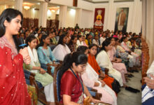 राज्यपाल रमेन डेका ने महाविद्यालय की छात्राओं से हुए रूबरू, सफलता के लिए दिया मार्गदर्शन…..