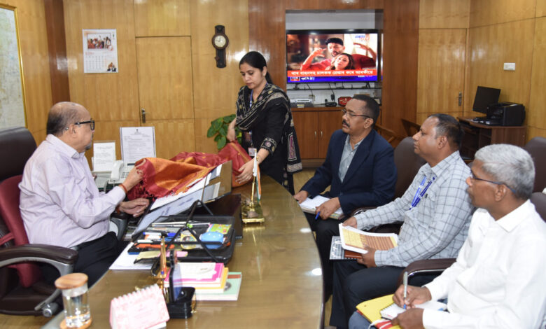 राज्यपाल रमेन डेका ने कोसा वस्त्रों के नवाचार और बुनकरों के आर्थिक सशक्तिकरण पर दिया जोर…..