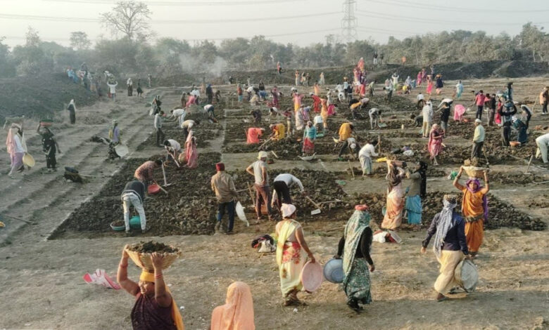 ’’जल संरक्षण के साथ मिल रहा बंपर रोजगार, मोर गांव, मोर तरिया’ अभियान से संवर रहे ग्रामीण क्षेत्र’….