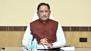प्रदेश में पेट्रोल-डीजल का पर्याप्त भंडारण: अफवाहों से दूर रहें, आवश्यकता अनुसार ही ईंधन लें :मुख्यमंत्री विष्णुदेव साय… प्रदेश में पेट्रोल-डीजल का पर्याप्त भंडारण: अफवाहों से दूर रहें, आवश्यकता अनुसार ही ईंधन लें :मुख्यमंत्री विष्णुदेव साय…