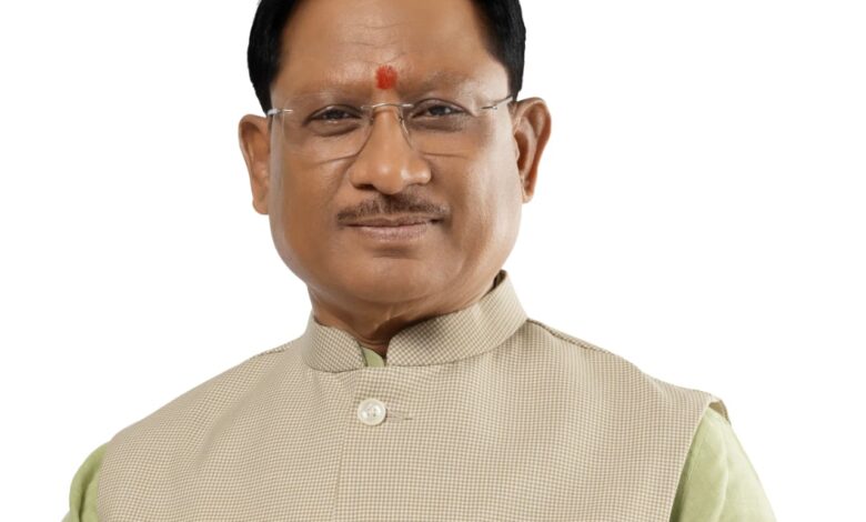 सीएम कैंप कार्यालय की पहल से दाराखरिका में सुलझी वर्षों पुरानी बिजली समस्या, ट्रांसफार्मर लगने से ग्रामीणों को मिली राहत: मुख्यमंत्री विष्णुदेव साय…..