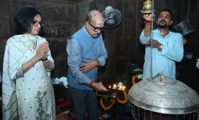भोरमदेव पहुंचे राज्यपाल रमेन डेका, पूजा-अर्चना कर प्रदेशवासियों की सुख-समृद्धि की कामना की….