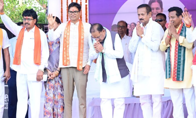विकसित छत्तीसगढ़ के संकल्प को मिली नई गति: मुख्यमंत्री विष्णु देव साय ने रायगढ़ को दी 102 करोड़ रुपए से अधिक के विकास कार्यों की सौगात….
