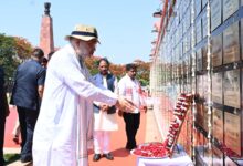 केंद्रीय गृहमंत्री अमित शाह ने अमर वाटिका में शहीदों को दी श्रद्धांजलि, परिजनों से की आत्मीय मुलाकात…..