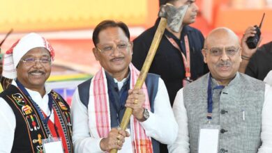 लाल किला मैदान से गूंजा जनजातीय गौरव का स्वर, राष्ट्रीय जनजाति सांस्कृतिक समागम में मुख्यमंत्री विष्णुदेव साय बोले – जनजातीय समाज दुनिया को सिखा सकता है प्रकृति संग विकास…..