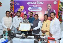 वनांचल के लोगों को बड़ी सौगात, धरमजयगढ़ के गंवरघुटरी में बनेगा 100 बिस्तरों का अत्याधुनिक बहुउद्देशीय अस्पताल, मुख्यमंत्री साय ने अजीम प्रेमजी फाउंडेशन को सौंपी भूमि आबंटन आदेश की प्रति….