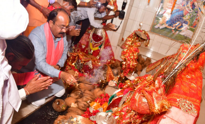 उप मुख्यमंत्री अरुण साव ने तेलीन सत्ती माता मंदिर में की पूजा-अर्चना….
