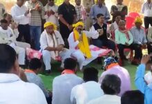 उप मुख्यमंत्री अरुण साव ने आम पेड़ के नीचे लगाई चौपाल, ग्रामीणों से योजनाओं का लिया फीडबैक, देवगुड़ी निर्माण के लिए 5 लाख देने की घोषणा….