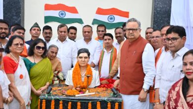भाटापारा में गौरव का दिन : विधानसभा अध्यक्ष डॉ. रमन सिंह ने किया छत्तीसगढ़ महतारी और शहीद खोण्डे की प्रतिमा का अनावरण….