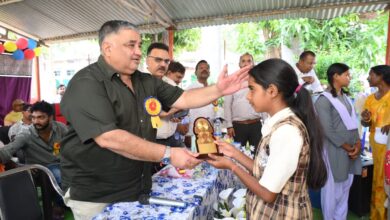 कस्तूरबा गांधी विद्यालय झिरमिटी में ‘शाला प्रवेश उत्सव’ संपन्न, पर्यटन मंत्री राजेश अग्रवाल ने किया छात्राओं का स्वागत….
