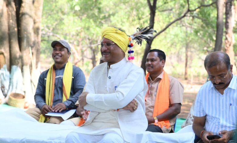 सुशासन तिहार के तहत मुख्यमंत्री विष्णु देव साय पहुँचे अबूझमाड़ के गारपा, जन चौपाल में ग्रामीणों से किया सीधा संवाद…. सुशासन तिहार के तहत मुख्यमंत्री विष्णु देव साय पहुँचे अबूझमाड़ के गारपा, जन चौपाल में ग्रामीणों से किया सीधा संवाद….