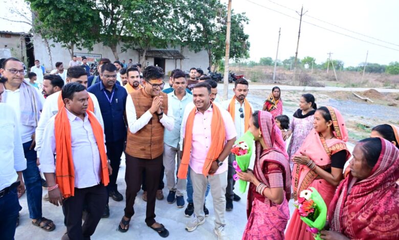 तुरंगा को मिली विकास कार्यों की सौगात, वित्त मंत्री ओ.पी. चौधरी ने किया लोकार्पण, मिनी स्टेडियम, सांस्कृतिक शेड और सीसी रोड क्षेत्रवासियों को किए समर्पित…. तुरंगा को मिली विकास कार्यों की सौगात, वित्त मंत्री ओ.पी. चौधरी ने किया लोकार्पण, मिनी स्टेडियम, सांस्कृतिक शेड और सीसी रोड क्षेत्रवासियों को किए समर्पित….