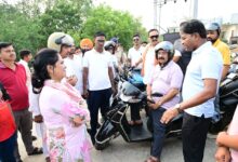 स्कूटी से शहर का निरीक्षण करने निकले उप मुख्यमंत्री अरुण साव…