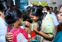 अबूझमाड़ से गूंजा स्वस्थ भारत का संकल्प: राष्ट्रीय पल्स पोलियो अभियान का शुभारंभ, मंत्री लक्ष्मी राजवाड़े ने बच्चों को पिलाई पोलियो रोधी खुराक….