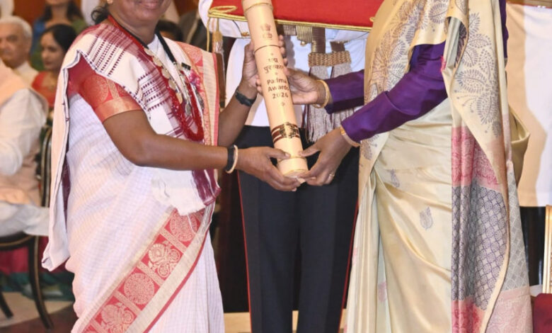 वित्त मंत्री ओपी चौधरी ने पद्मश्री सम्मान प्राप्त डॉ. बुधरी ताती को दी बधाई… वित्त मंत्री ओपी चौधरी ने पद्मश्री सम्मान प्राप्त डॉ. बुधरी ताती को दी बधाई…