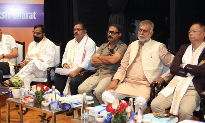 केंद्रीय ग्रामीण विकास मंत्री ने की छत्तीसगढ़ के मटेरियल बैंक मॉडल की तारीफ, राष्ट्रीय सम्मेलन में शामिल हुए डिप्टी CM विजय शर्मा….