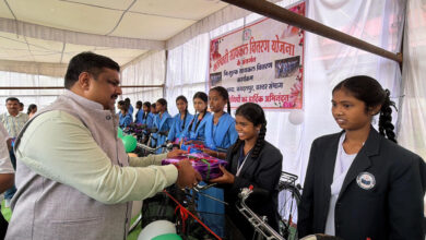 शिक्षा मंत्री गजेंद्र यादव ने बस्तर में शिक्षा विभाग की संभाग स्तरीय समीक्षा बैठक ली…